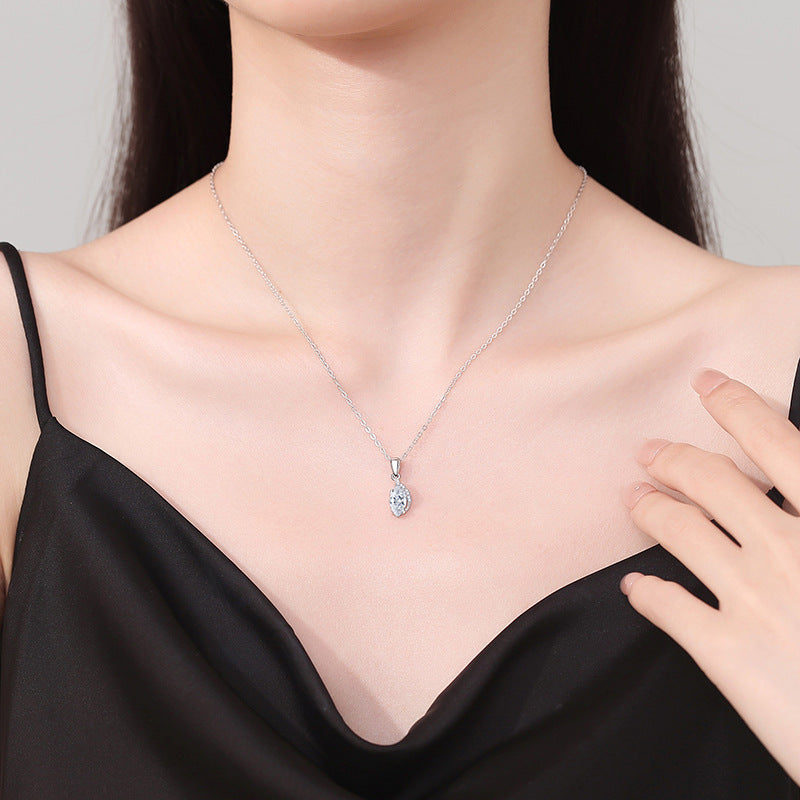 Everyday Glow Pure Silver Moissanite Pendant