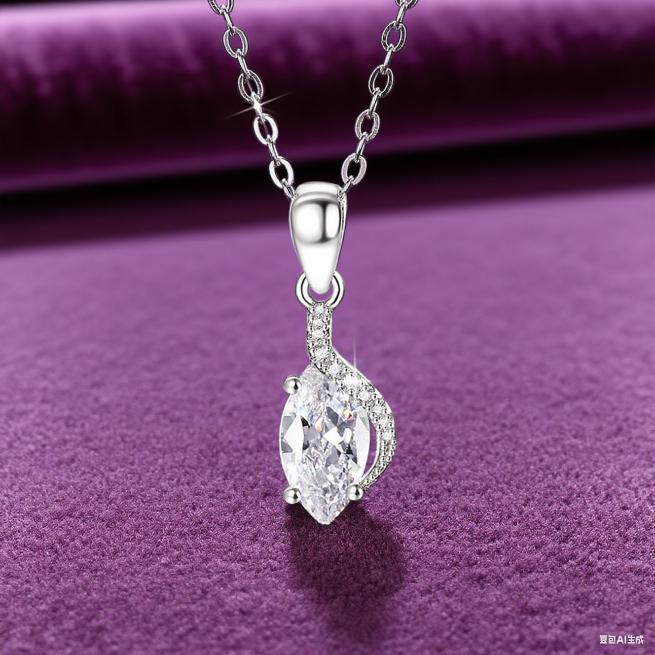 Everyday Glow Pure Silver Moissanite Pendant
